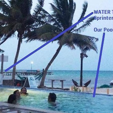 Beach Club Budget Rooms At Popeyes キー・カーカー エクステリア 写真