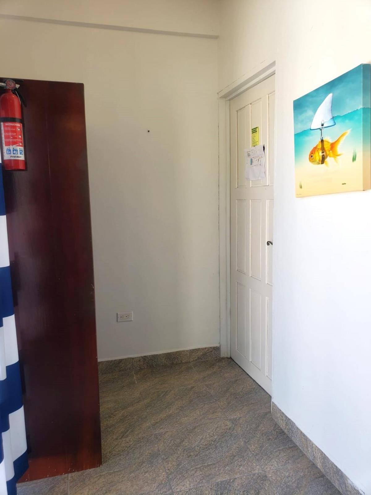 Beach Club Budget Rooms At Popeyes キー・カーカー エクステリア 写真