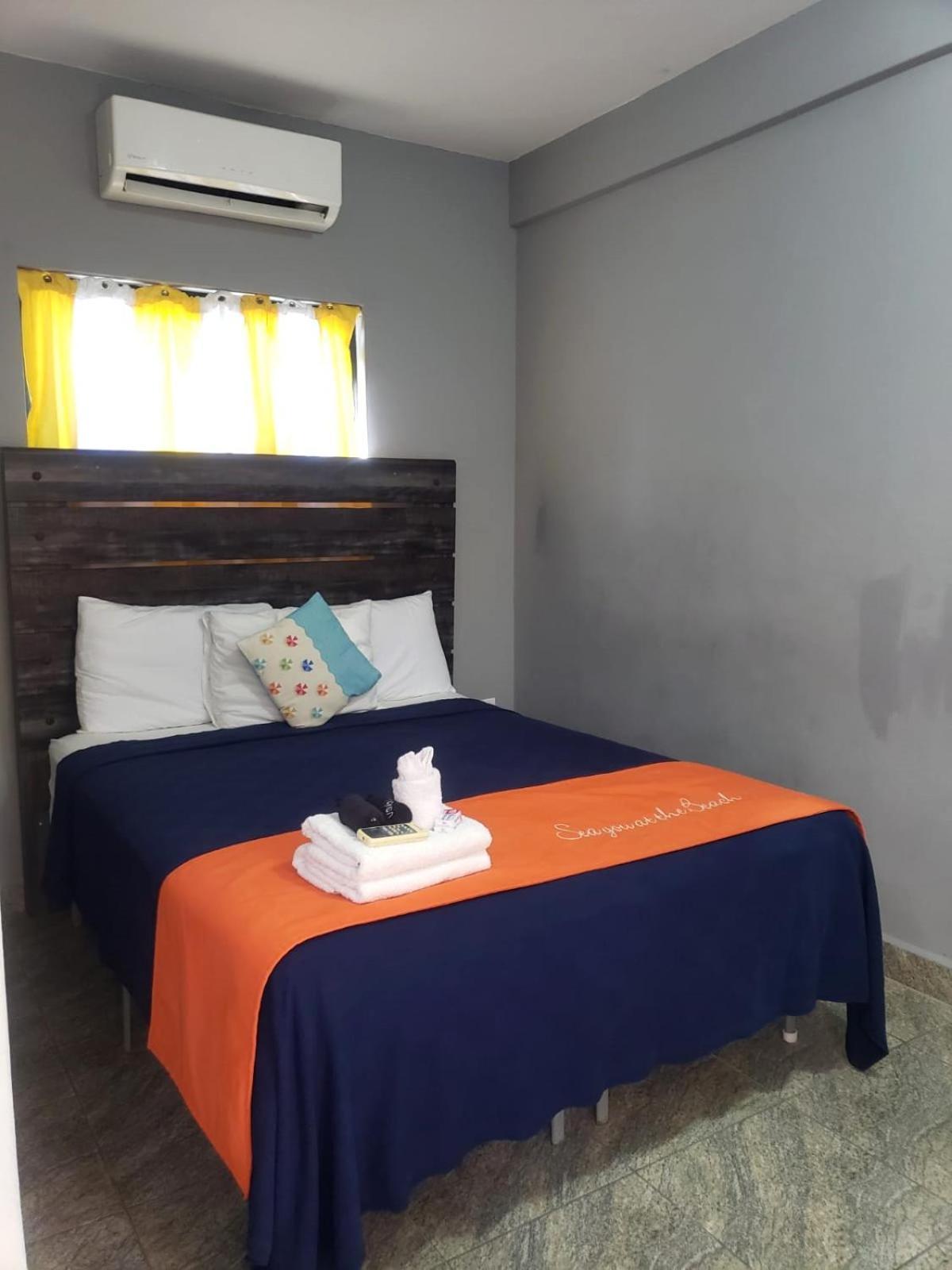Beach Club Budget Rooms At Popeyes キー・カーカー エクステリア 写真