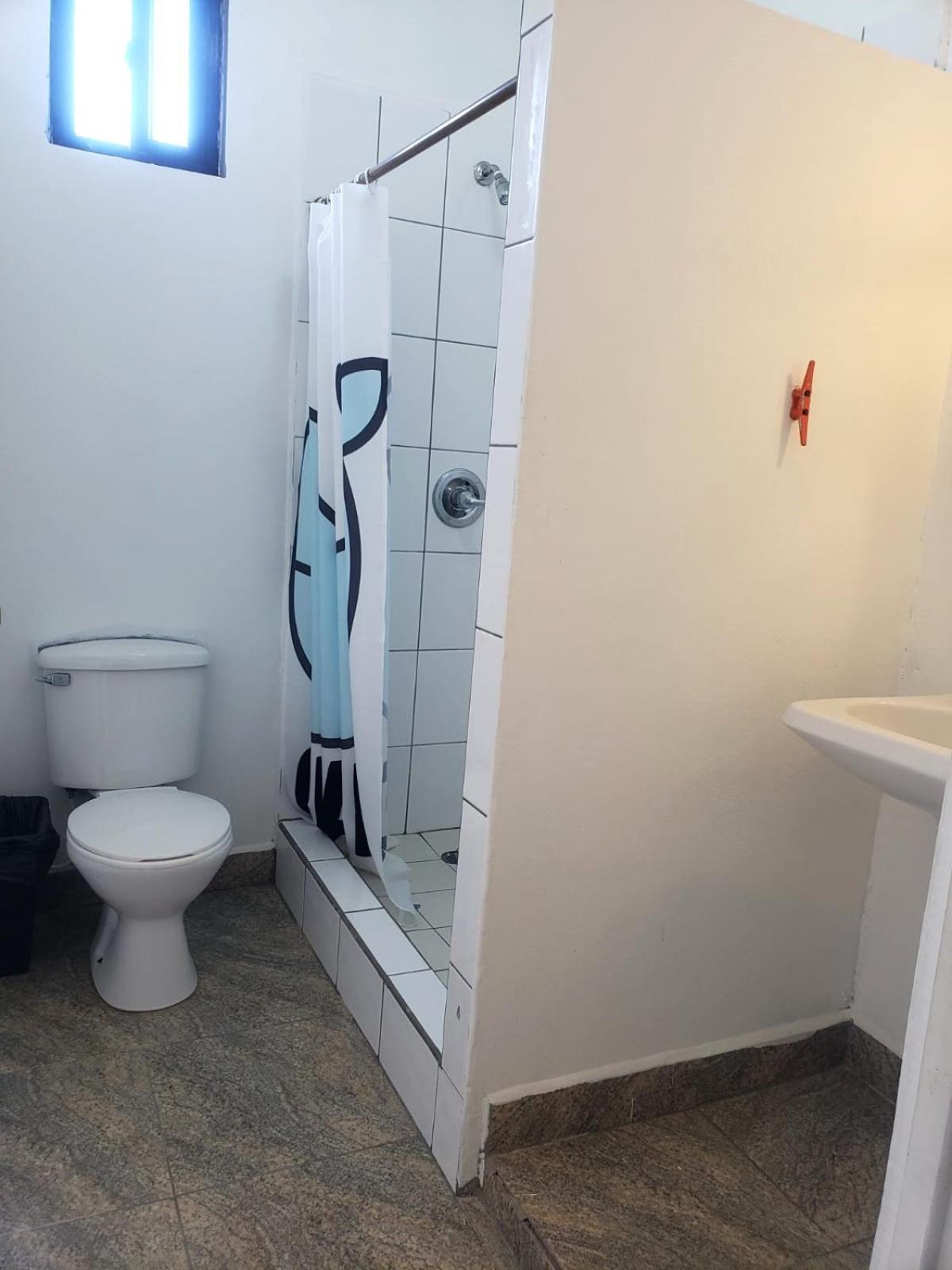 Beach Club Budget Rooms At Popeyes キー・カーカー エクステリア 写真