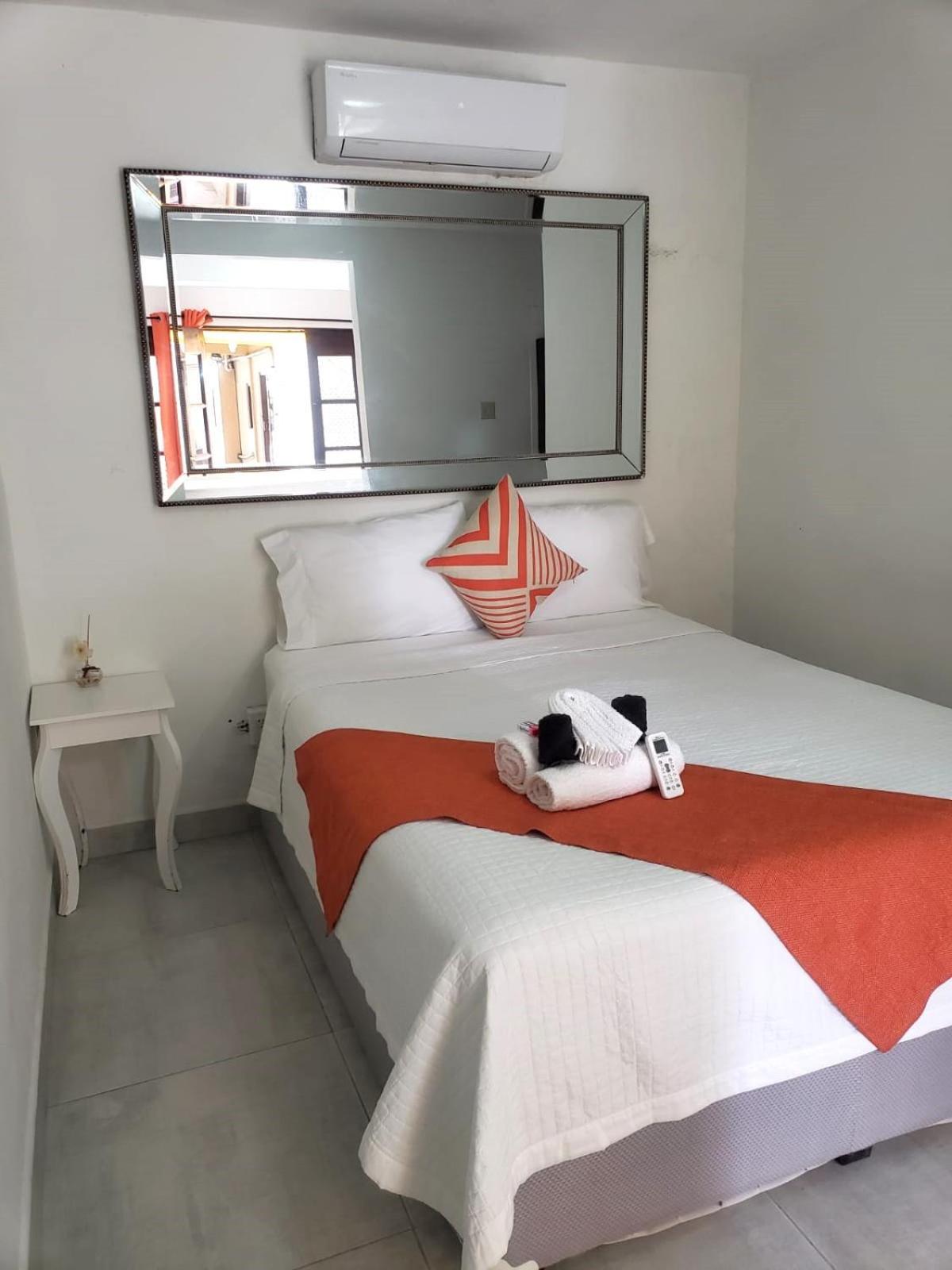 Beach Club Budget Rooms At Popeyes キー・カーカー エクステリア 写真
